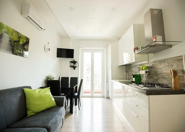 St. Peter Station Apartment *